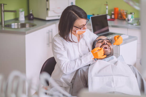 Best Dentist for Tooth Abscess  in Smyrna, DE
